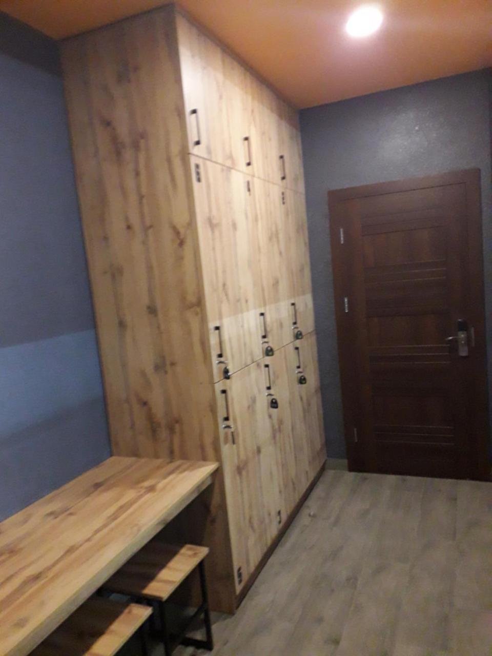 Full House Capsule Hostel Rivne Kültér fotó Lockers in a gym