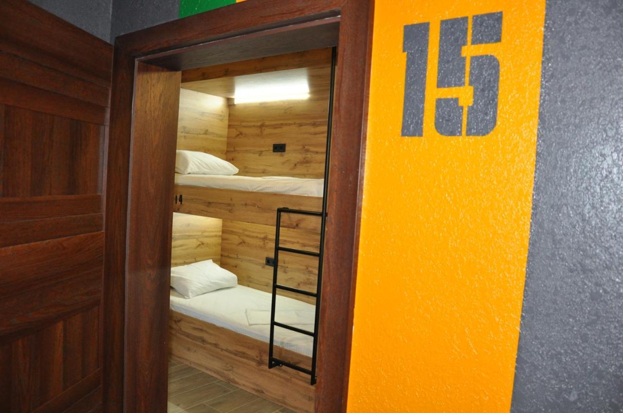 Full House Capsule Hostel Rivne Kültér fotó A typical room at the hostel